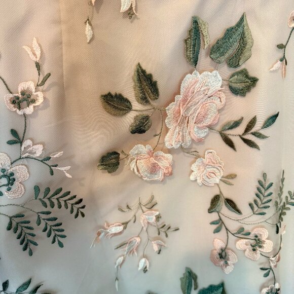 Like new! Jenny Yoo Bridesmaid Dress Tatum in Enchanted Floral Soft Blush - Picture 7 of 7